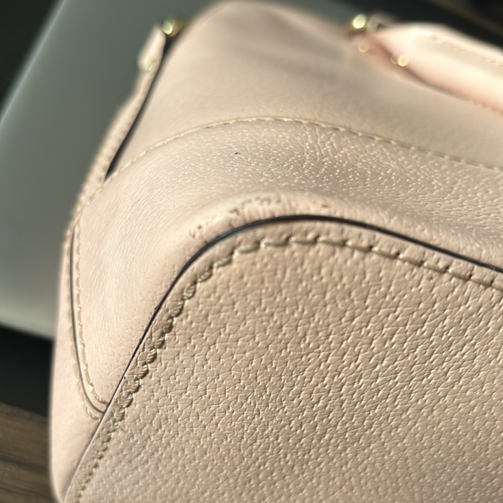 Kate Spade ♠️ Handbag - Picture 4 of 8